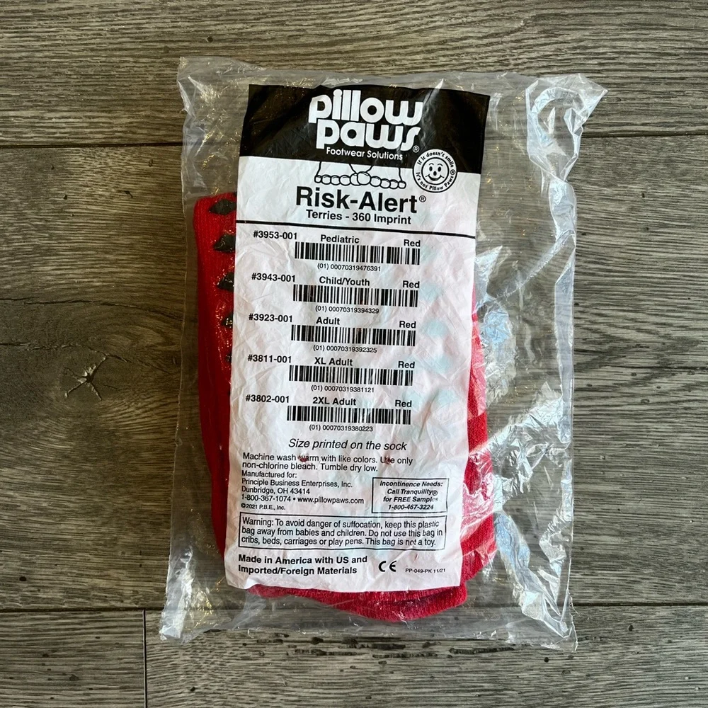 Pillow Paws Adult XL Patient Non Skid Hospital Socks Red NWT